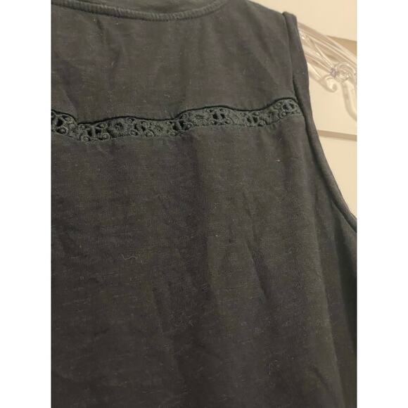 Ann Taylor LOFT black tank with crochet inserts XS 100% Cotton - Picture 4 of 10